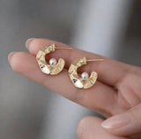 Capri Organic Pearl Hammered Hoop